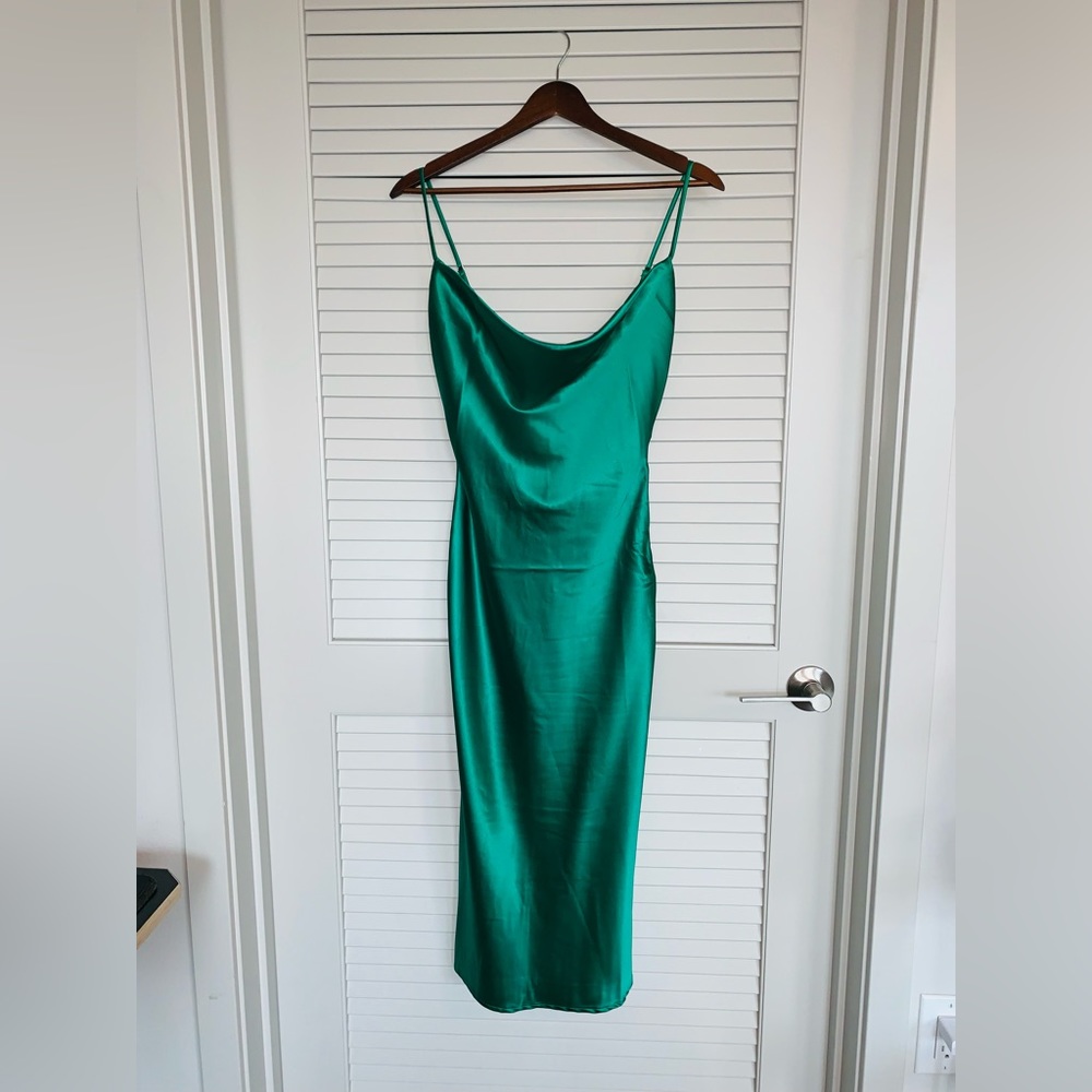 NWT Meshki Tabitha Cowl Neck Midi Dress - Green